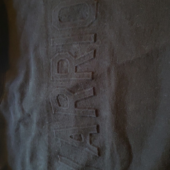 No Boundaries Juniors crop sweatshirt size small enraised with warrior on front - Picture 6 of 7